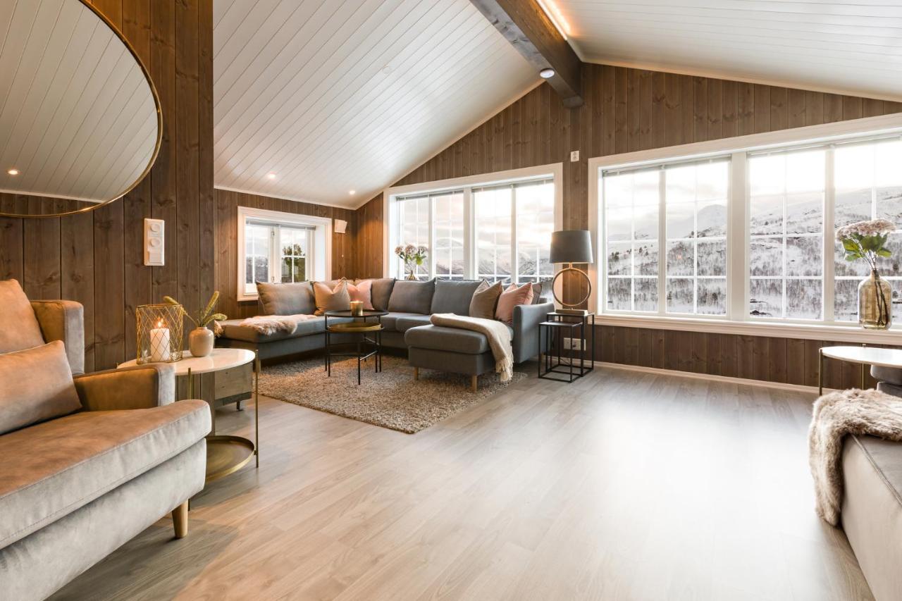 Strandafjellet Mountain Lodge Bagian luar foto
